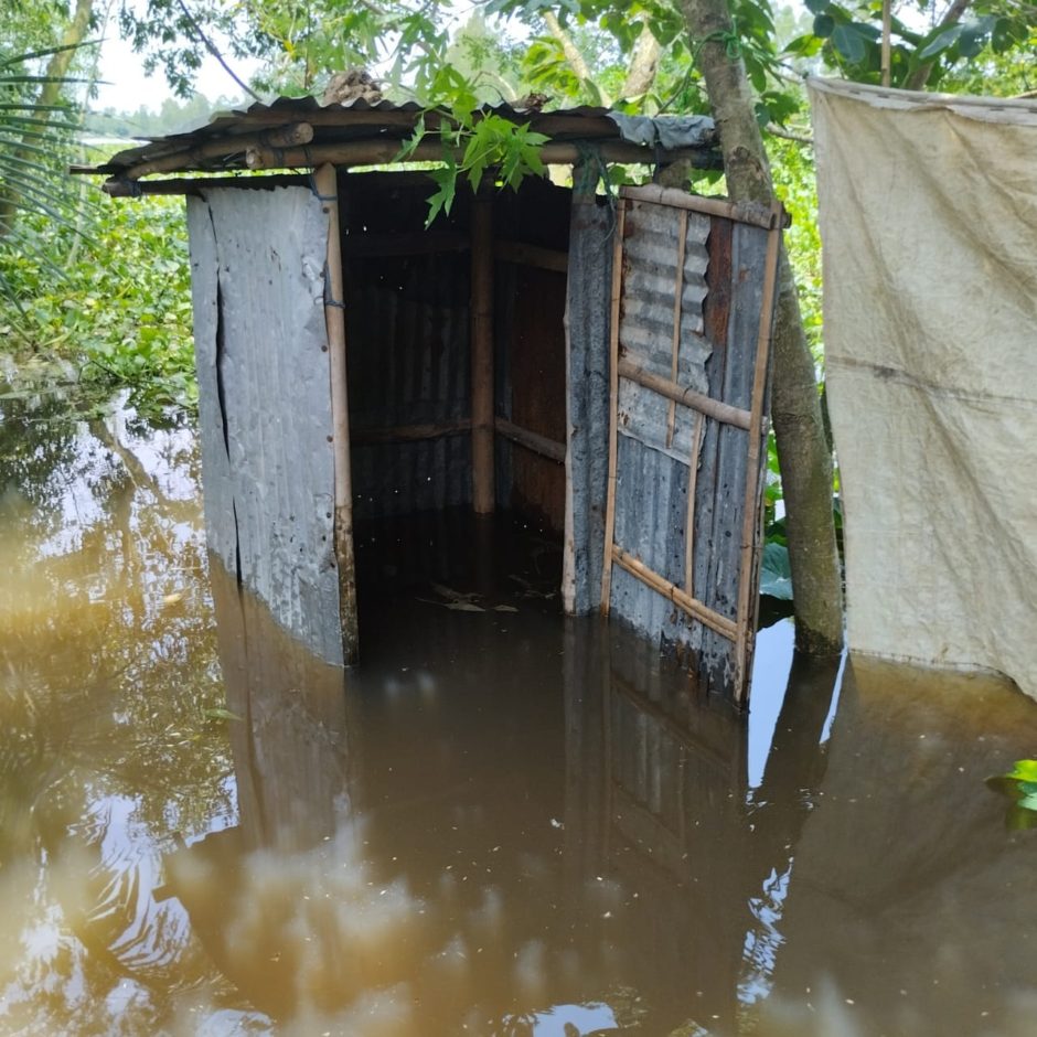 2022年6月22日-バングラデシュ北部大洪水-トイレの様子